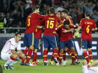 Soldado da a España sus primeros tres puntos (0-1)