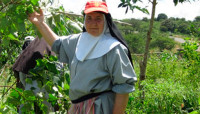 Una misionera valenciana encuentra agua en Kenia tras once años de excavaciones