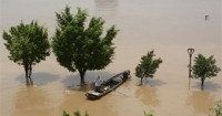 Asciende a 62 muertos el balance del paso del tifón 'Rammasun' por China