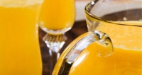 Consumir zumo de naranja ayuda a reducir los niveles de colesterol
