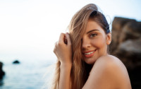 Cuatro tips para proteger e hidratar tu cabello en verano