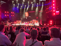 La leyenda Raphael pasó por el Starlite Occident Festival Marbella