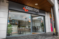 Urban Poke firma un acuerdo colaboración con el Banco Sabadell que beneficiará a sus franquiciados