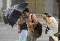 10.000 evacuados por la llegada del tifón 'Chedeng' a Filipinas