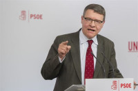 El PSOE admite que la desviación del déficit será una dificultad para el nuevo gobierno