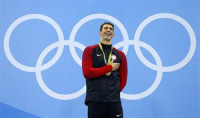 Phelps sigue siendo el rey del 200 estilos y entra en la historia