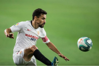 Jesús Navas levanta su tercera Europa League, el séptimo título con el Sevilla