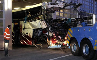 22 niños muertos en un accidente de bus en Suiza