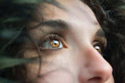 Cómo evitar el síndrome del ojo seco en la vuelta al cole