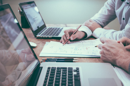 Los perfiles tecnológicos aumentarán sus salarios el próximo año