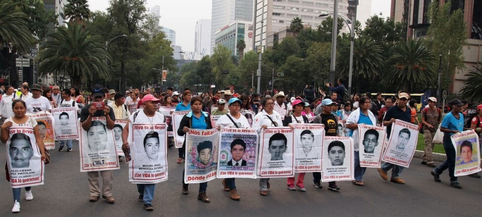 Ayotzinapa manif CINU Mexico