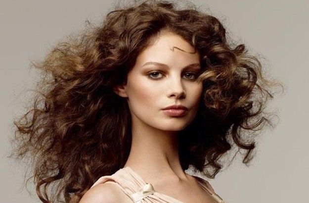 El Spa Capilar de Claudia di Paolo ayuda a recuperar el rizo natural