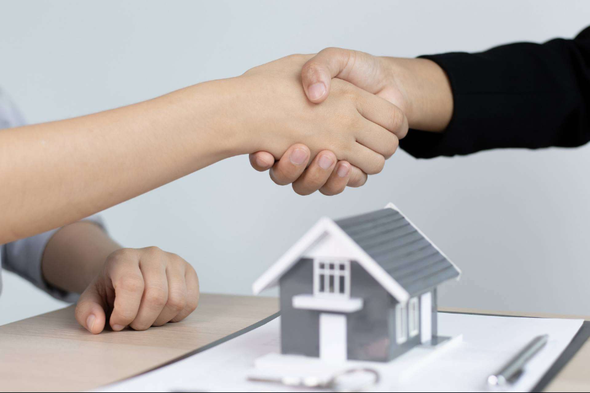 Elba Invest Inmobiliaria: las ventajas de vender la propiedad con una inmobiliaria