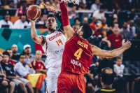 España abre el Eurobasket destrozando a Montenegro (99-60)