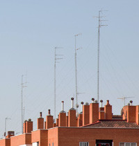 05sep12antena1