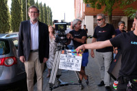 Mariano Rajoy debuta en el cine por una buena causa de la mano de Paco Arango en 
