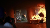 Manifestantes incendian el ayuntamiento de Iguala