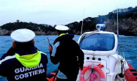 Rescatados 14 cadáveres y 2.400 inmigrantes supervivientes en el Mediterráneo