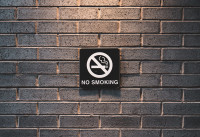 ​La Asociación de Usuarios de la Comunicación pide actualizar la normativa que prohíbe la publicidad del tabaco y productos afines