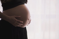 Los partos prematuros disminuyen casi un 65% durante el COVID-19