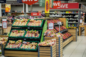 Los supermercados en España dificultan el acceso a dietas saludables y sostenibles