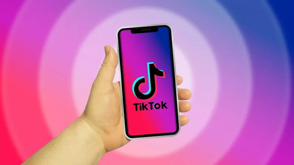 Tiktok 5482438 960 720 (1)