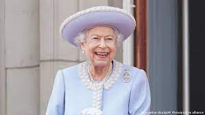 22 09 12 Isabel II