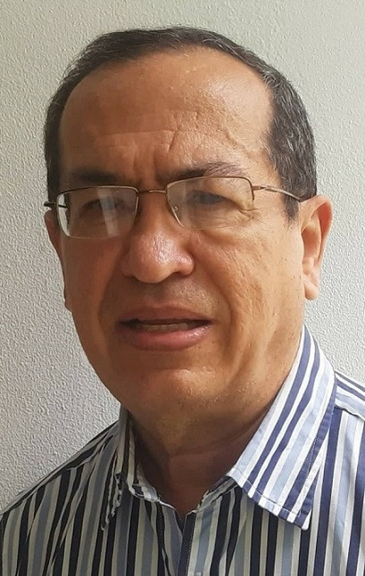 Hugo Vélez Astacio Escritor e historiador