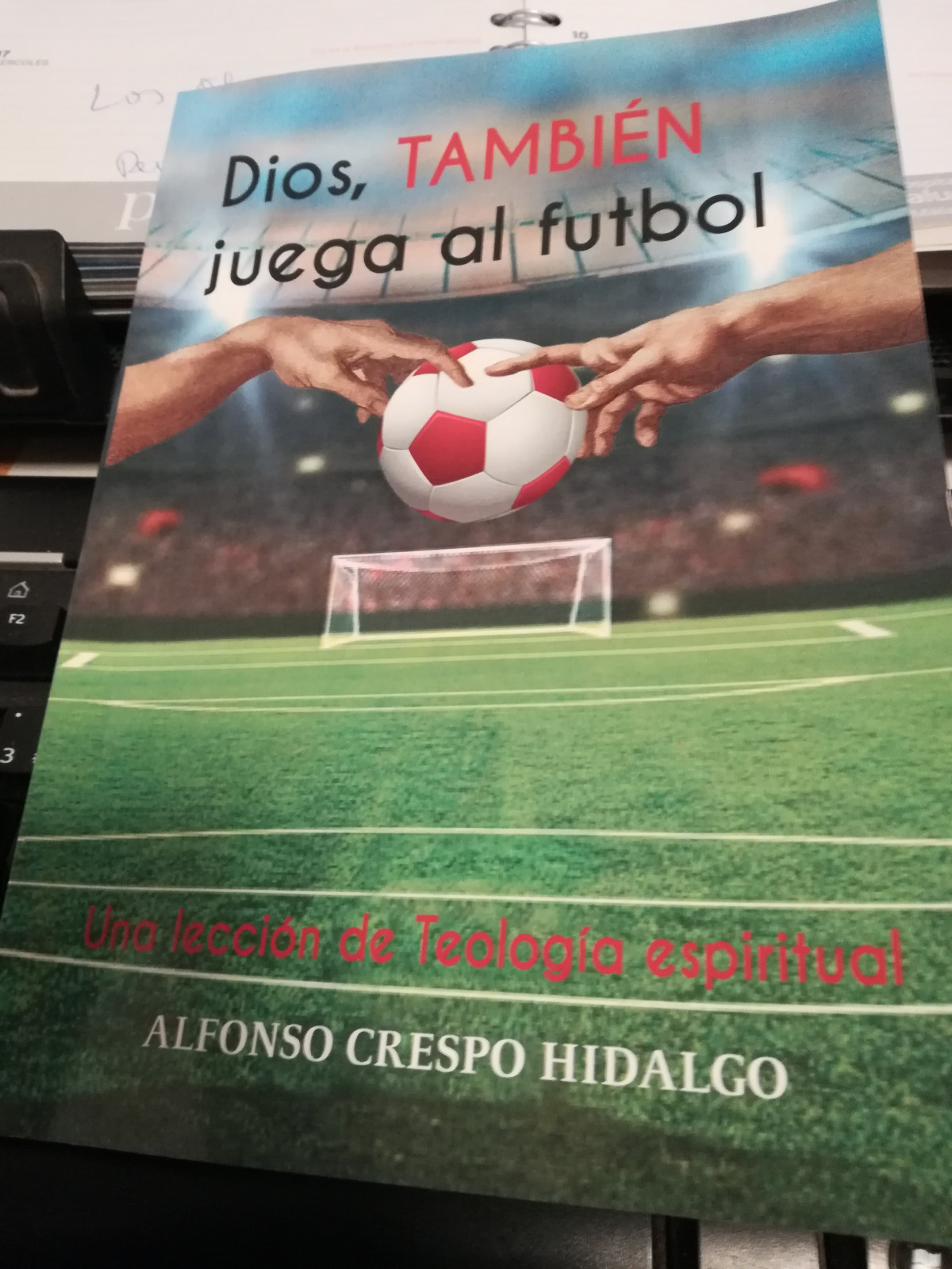 Dios tambien juega al futbol