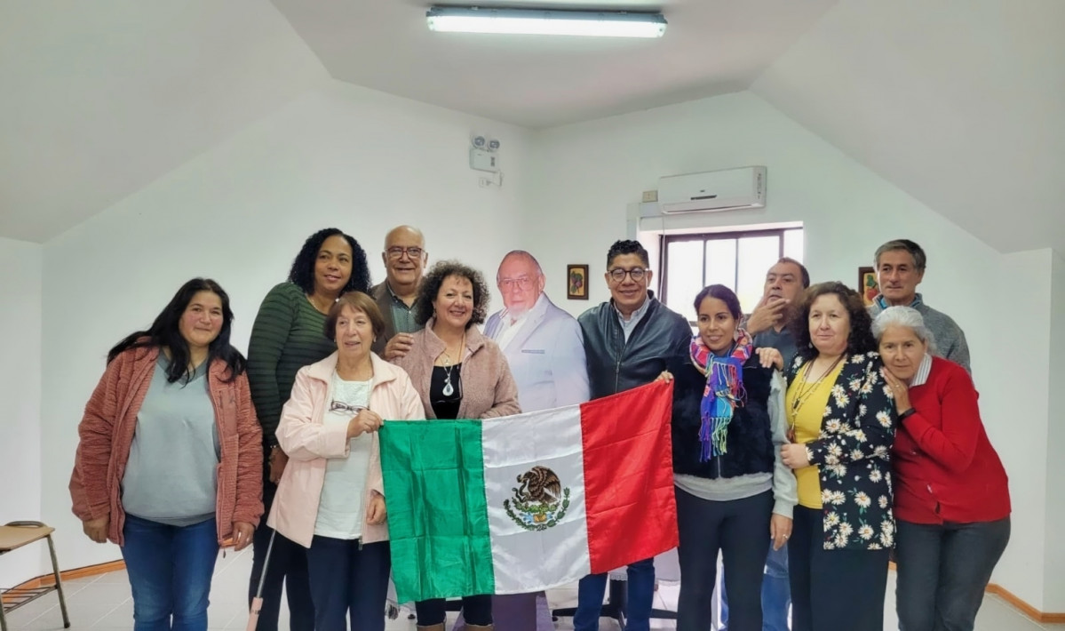 Con escritores en Pucon Chile 4
