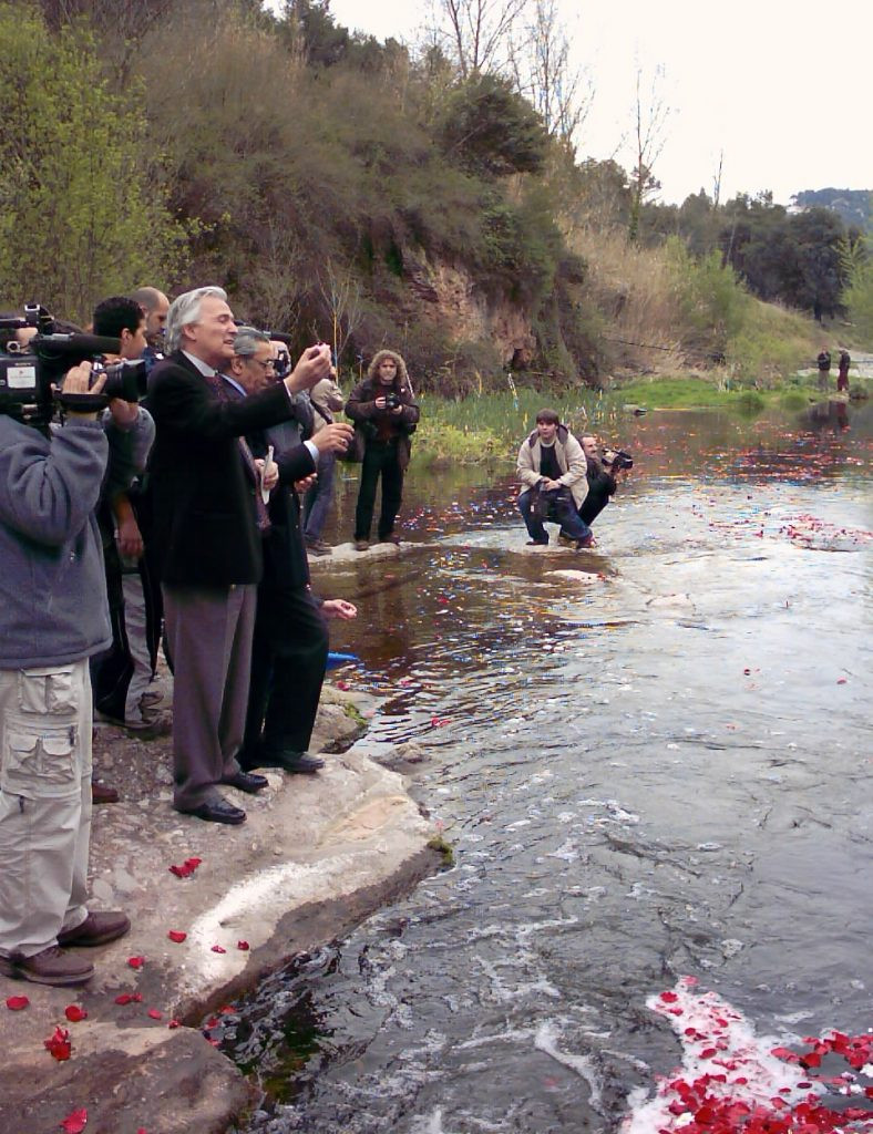 2002 En el rio