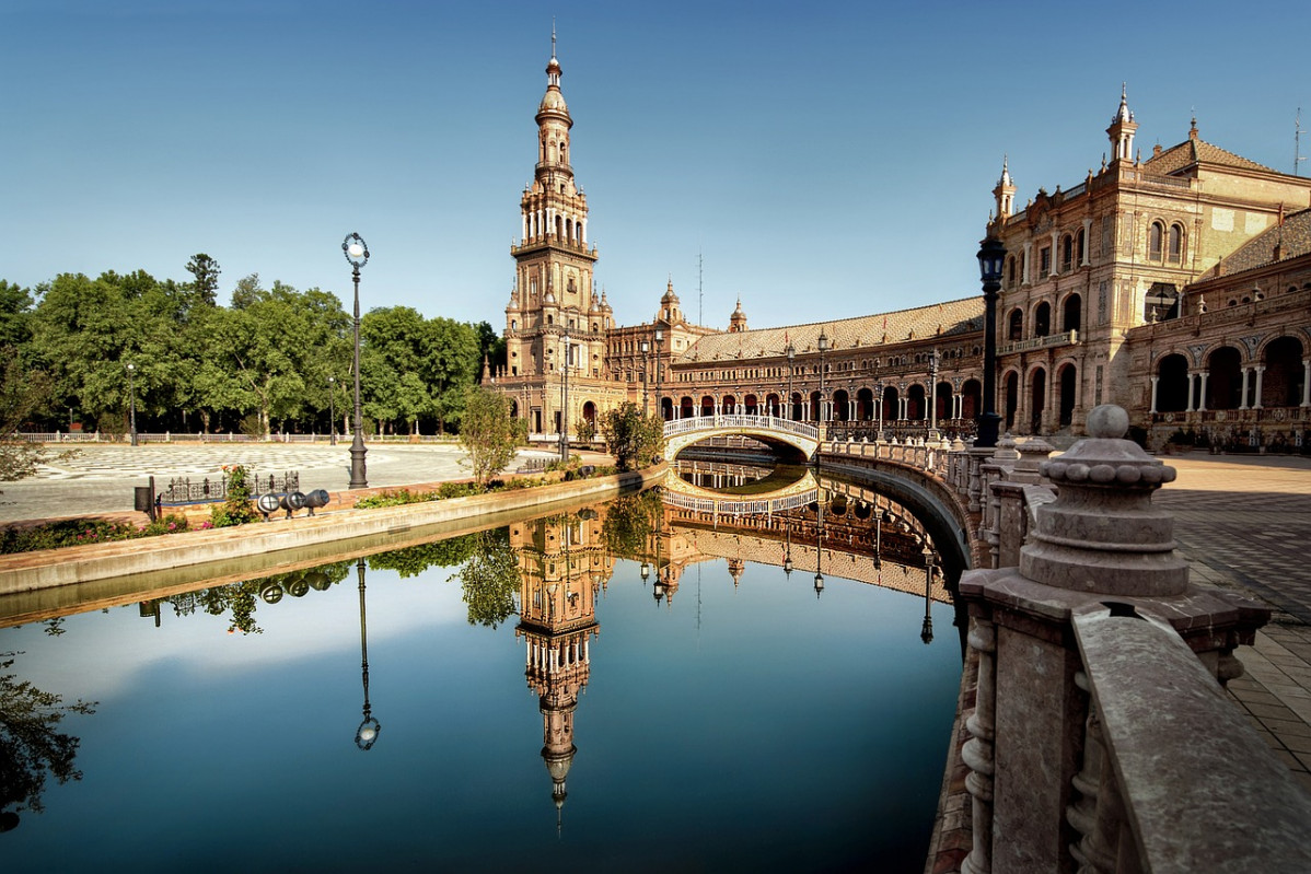 4 Sevilla © Alpcem via Pixabay