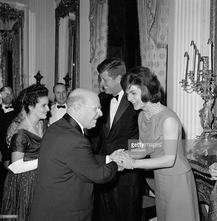 PAU CASASL Y KENNEDY