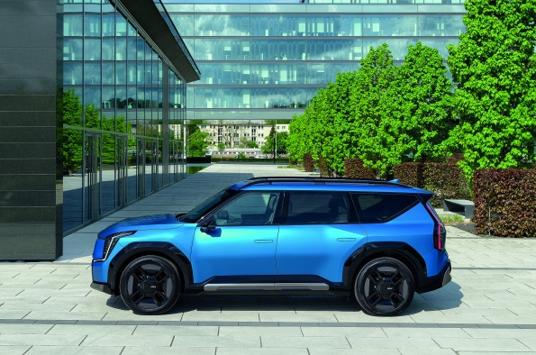 KIA EV9 1