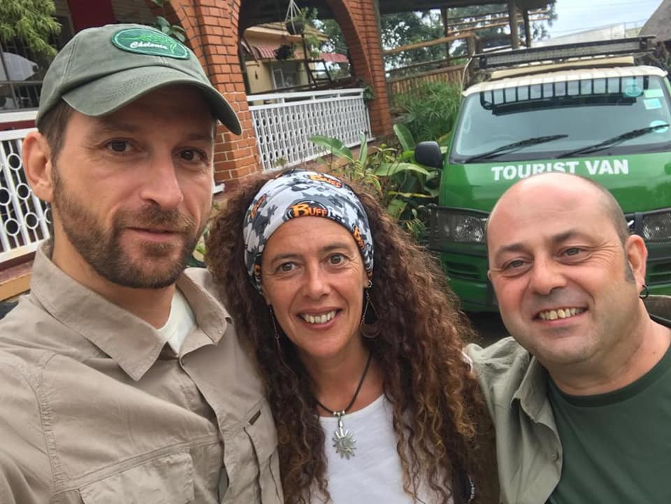 Uganda Oscar, MAnuel y Ana