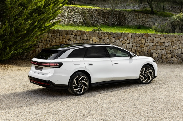 VW ID.7 TOURER 2