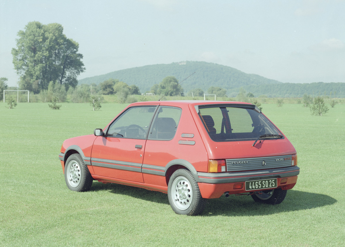 Peugeot 205 2
