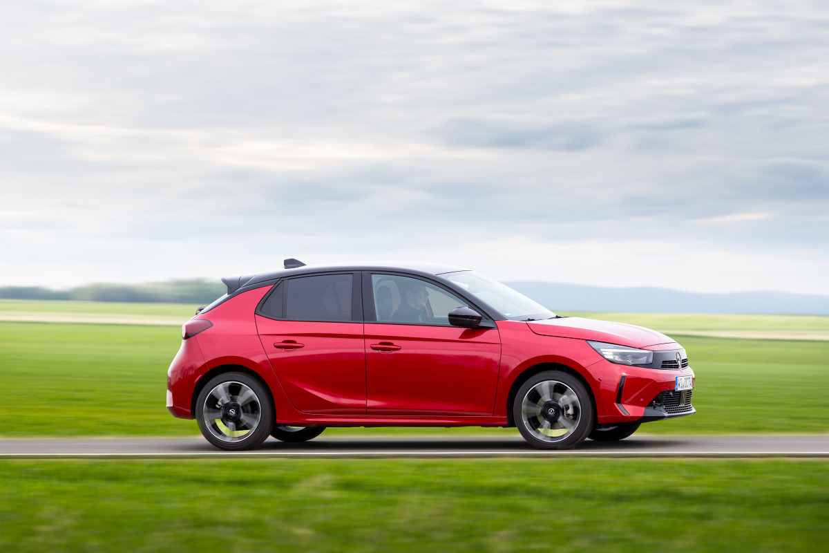 Opel Corsa Hybrid MHEV (4)