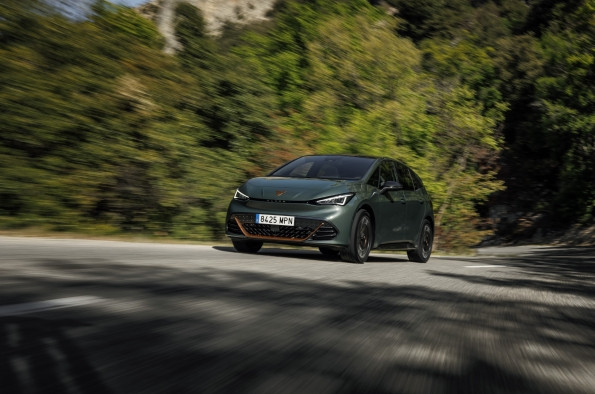 CUPRA Born VZ 1