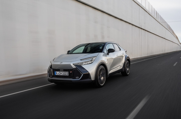 Toyota C HR Hybrid 2