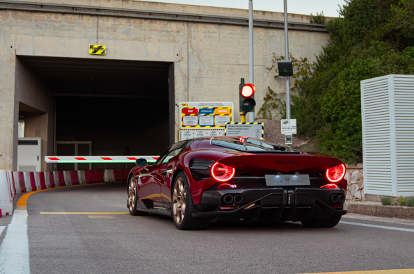 Alfa Romeo 33 Stradale 3