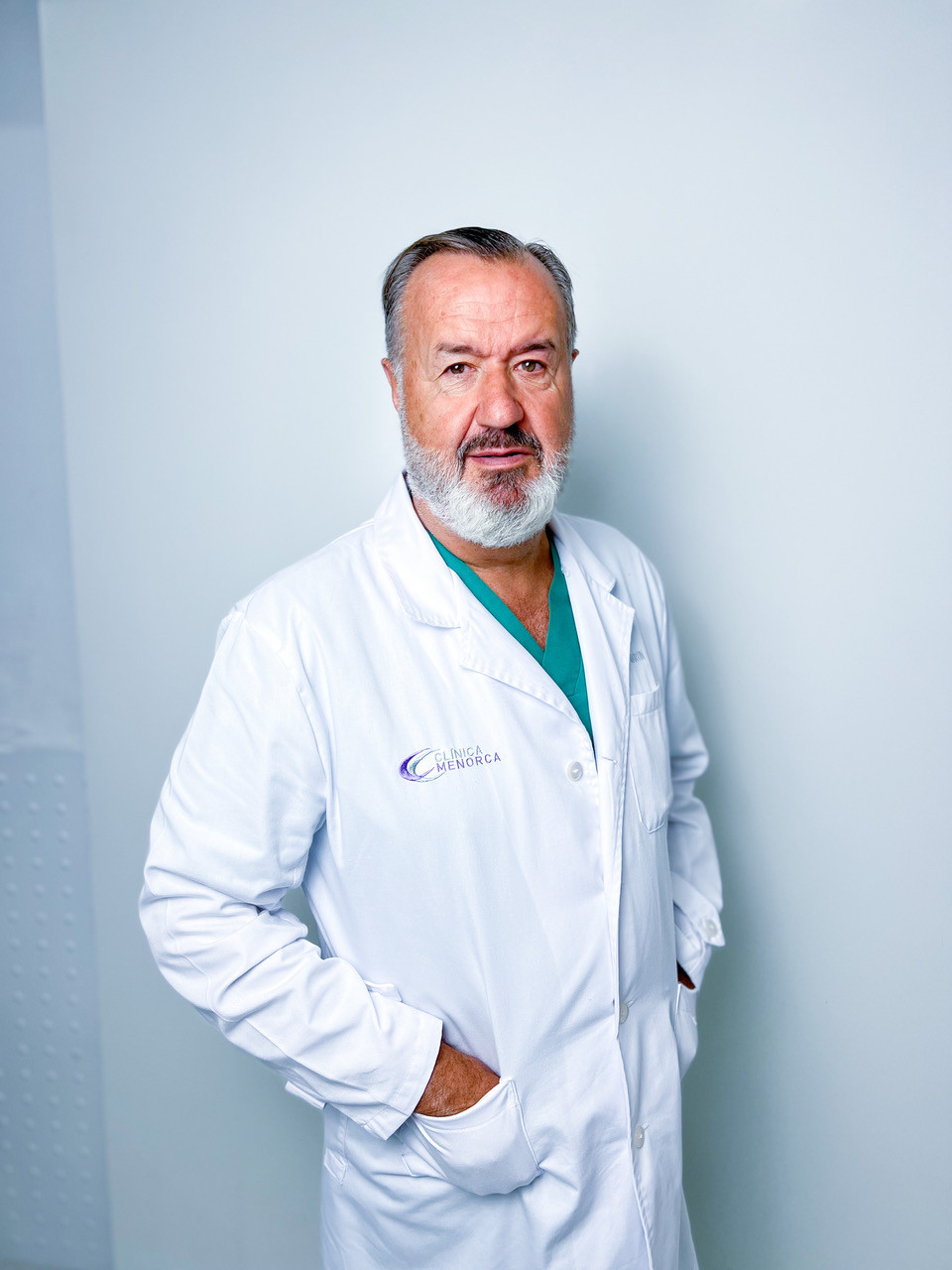 Dr. Ángel Martín