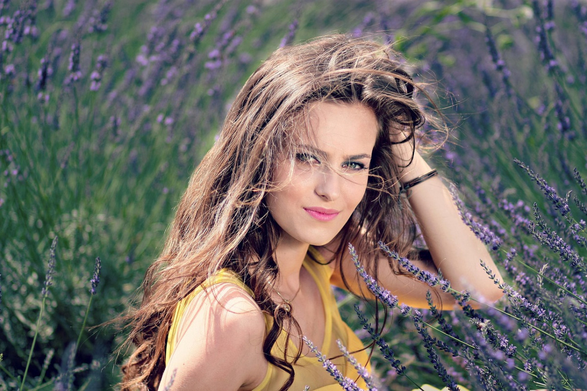 Girl 1472185 1280