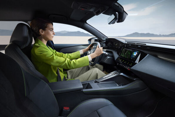 PEUGEOT 408 3
