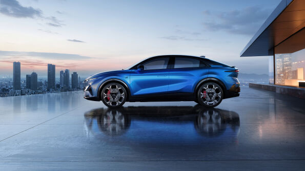 Alpine A390 4
