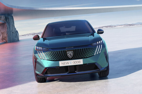 Peugeot E 3008 5008 1