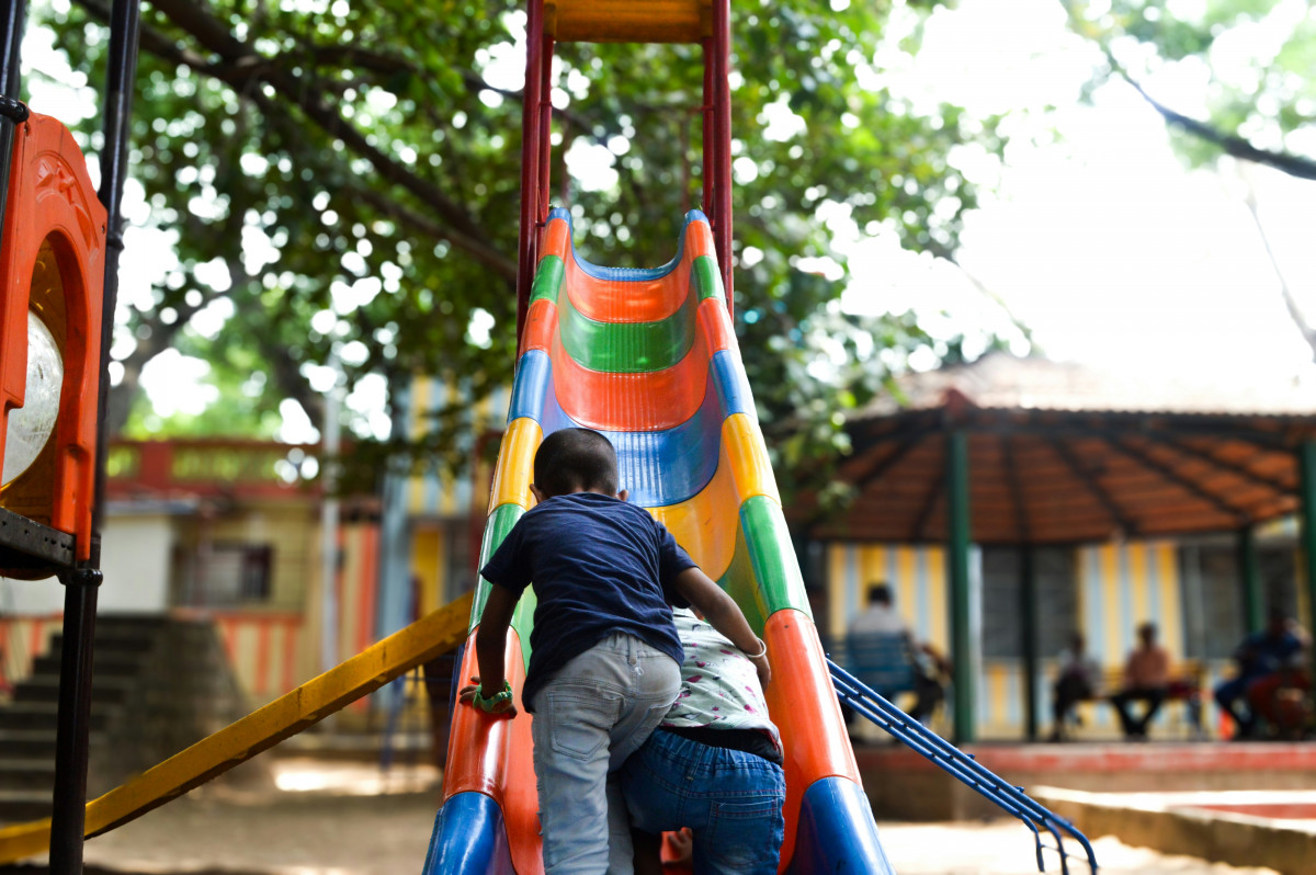ZJUGARNIÑOSPARQUEINFANTIL