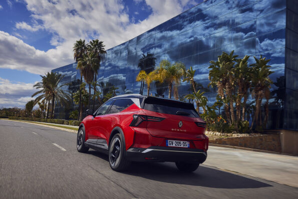 Renault Scenic E 2