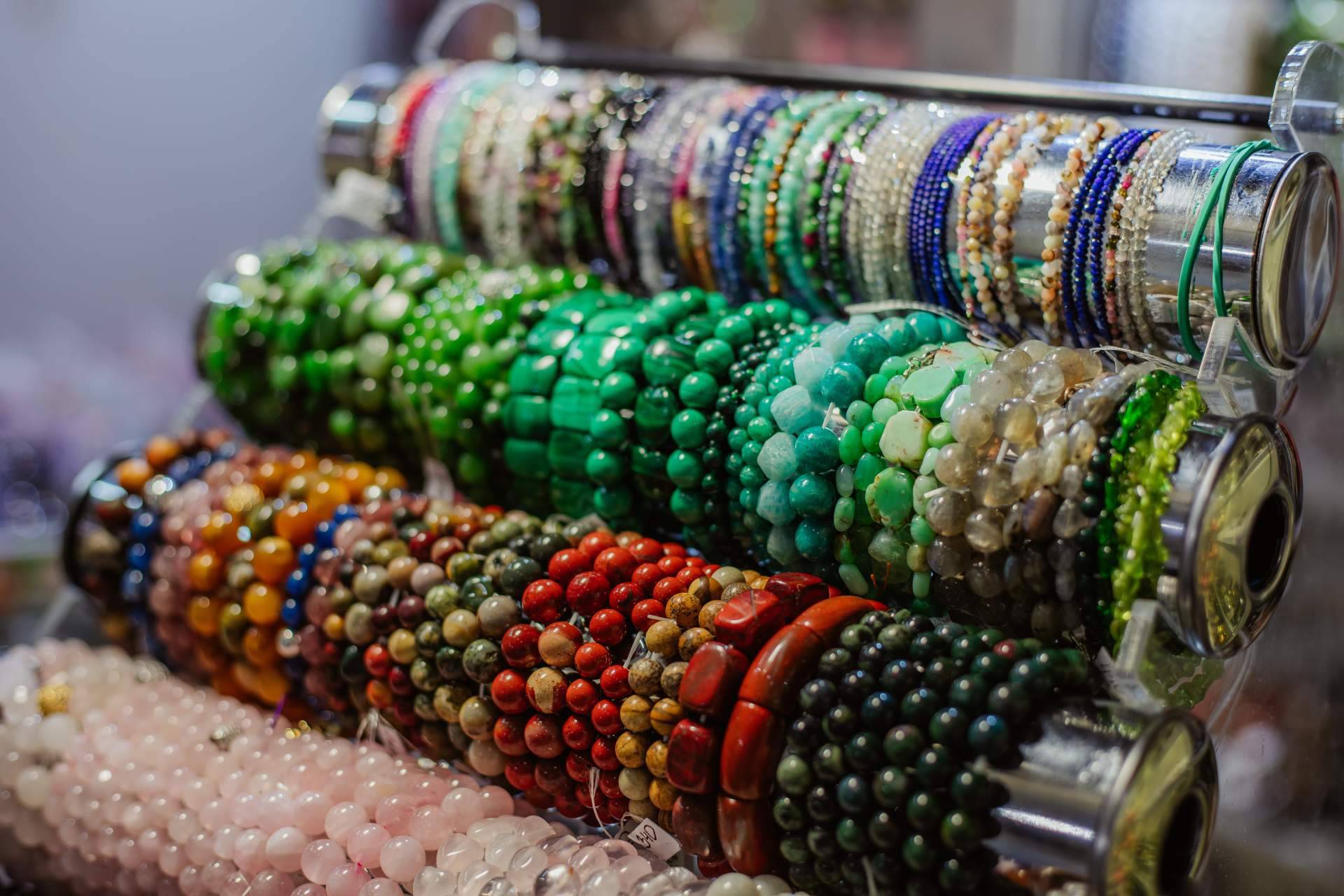 Pulseras de protección, de la mano de Tierra de Gemas