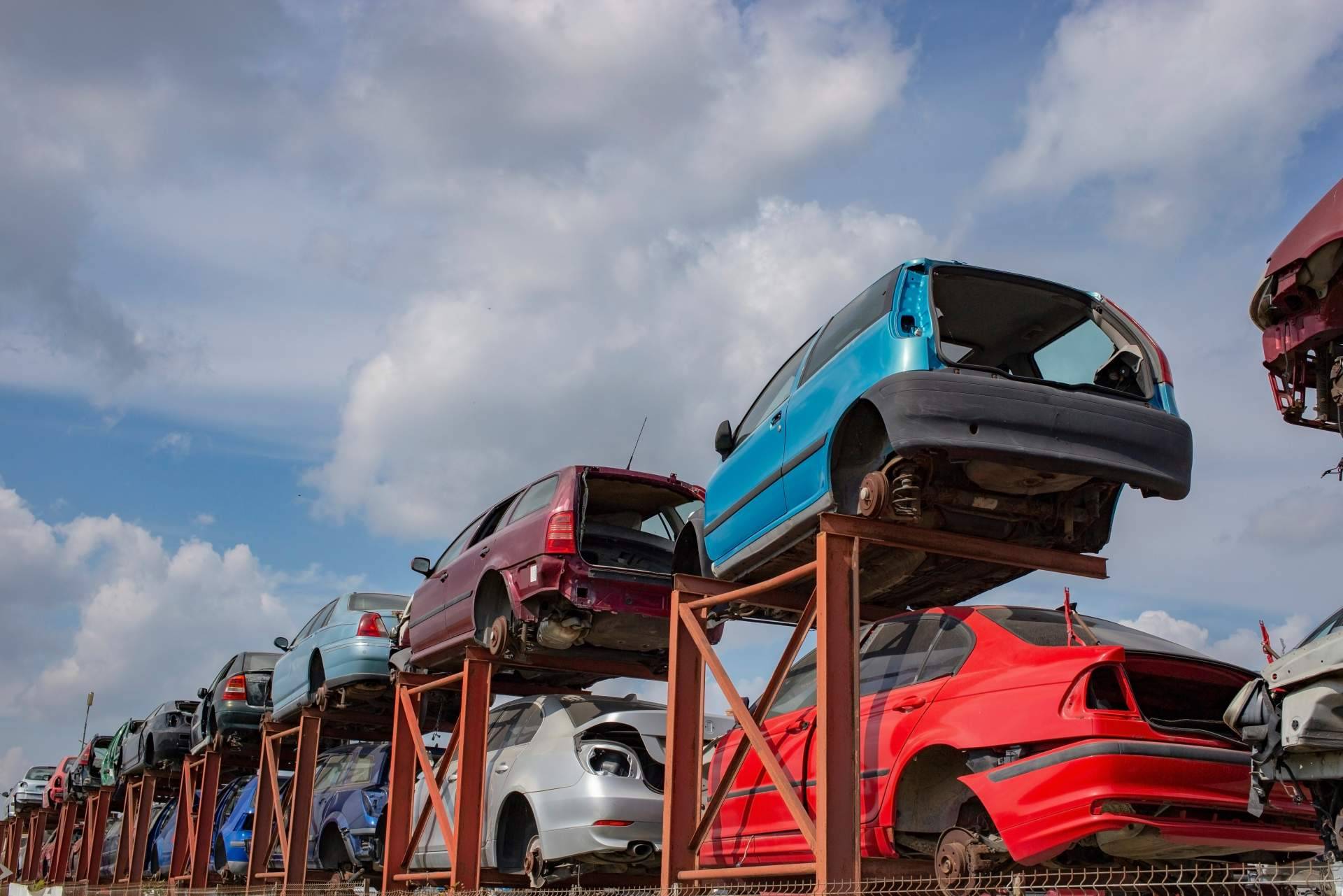 Cuáles son las ventajas de vender un coche al desguace, por Compramos Tu Siniestro